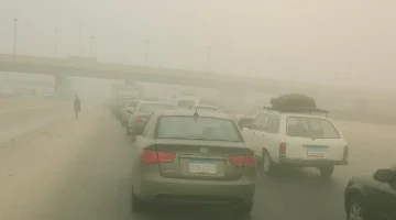 تحديث جديد: تحذيرات 2025 للسائقين من شبورة كثيفة على طرق مصر